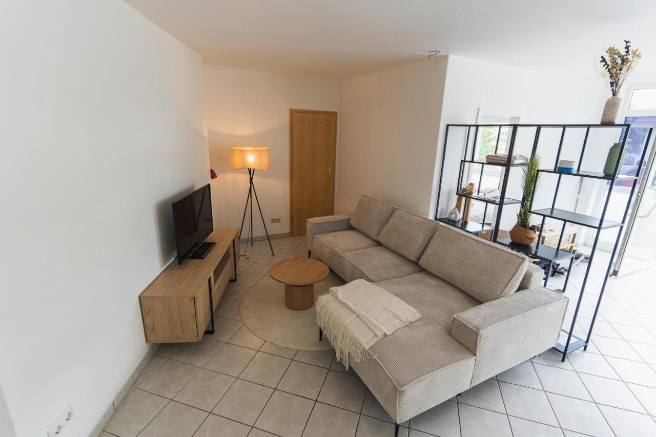 Appartment In Den Weinbergen Bei Mainz - Mit 2X Doppelzimmern, 1X Grosses Wohnzimmer, Bad & Kueche Stadecken-Elsheim Екстер'єр фото