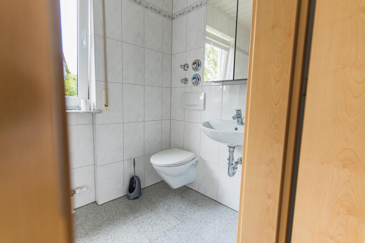 Appartment In Den Weinbergen Bei Mainz - Mit 2X Doppelzimmern, 1X Grosses Wohnzimmer, Bad & Kueche Stadecken-Elsheim Екстер'єр фото